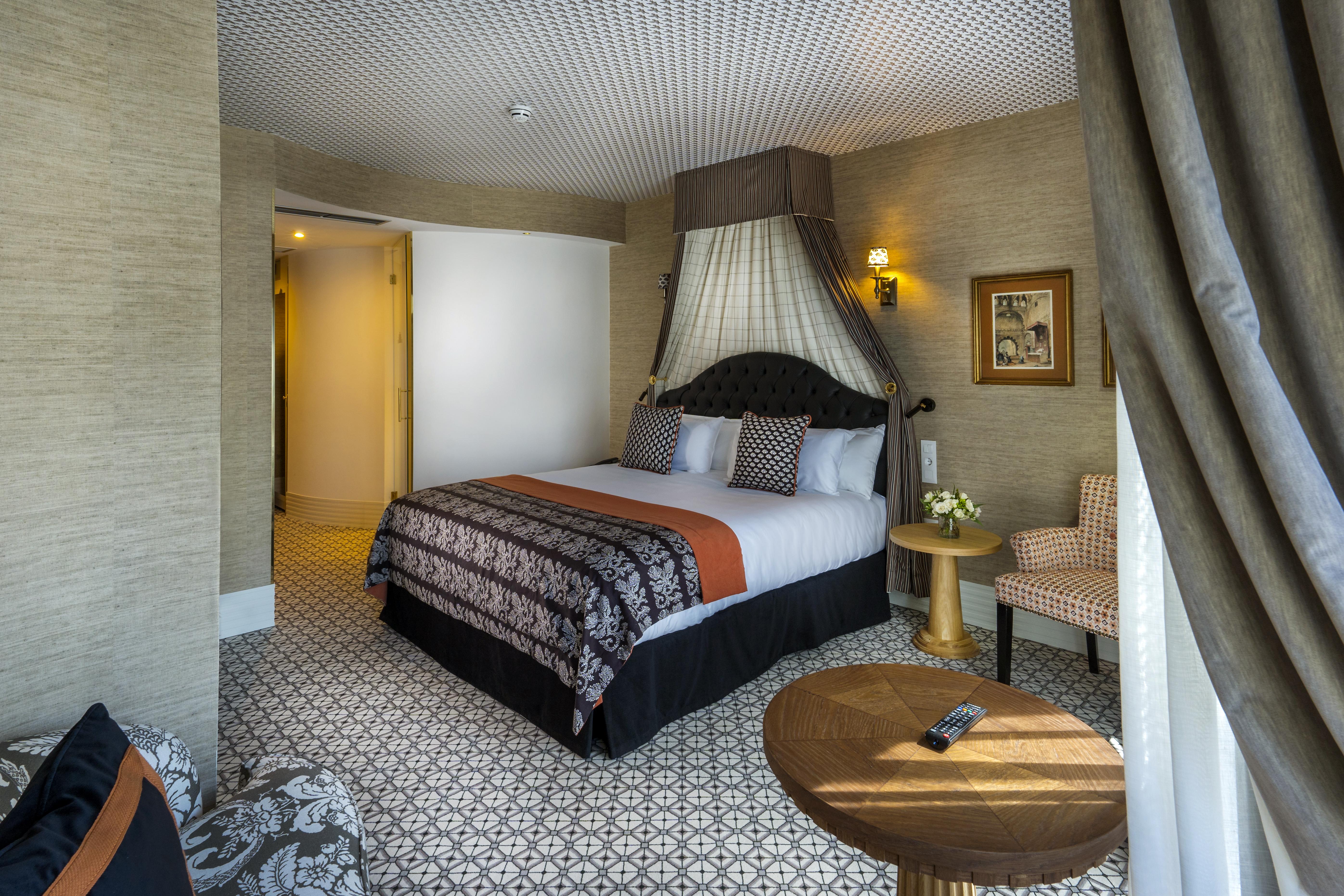 The First One Madrid Preciados (Adults Only) Hotel Exterior photo